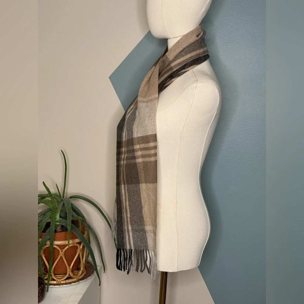 Jos. A. Bank 100% Cashmere Plaid Scarf Beige Taupe Gray Classic Winter Neutral